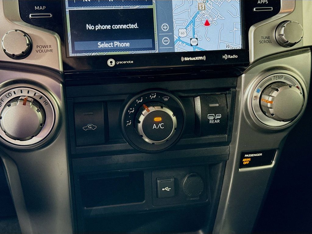 2024 Toyota 4Runner SR5 Premium photo 16