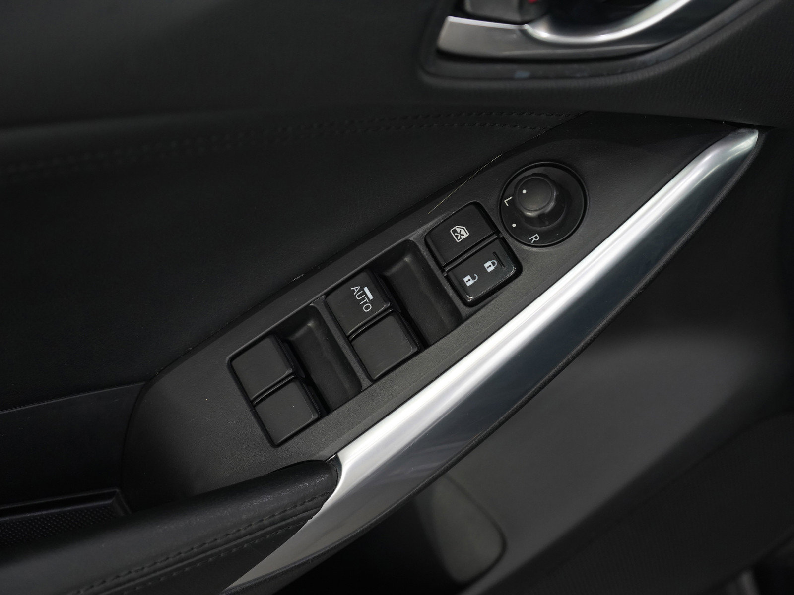 2014 Mazda Mazda6 Touring photo 17