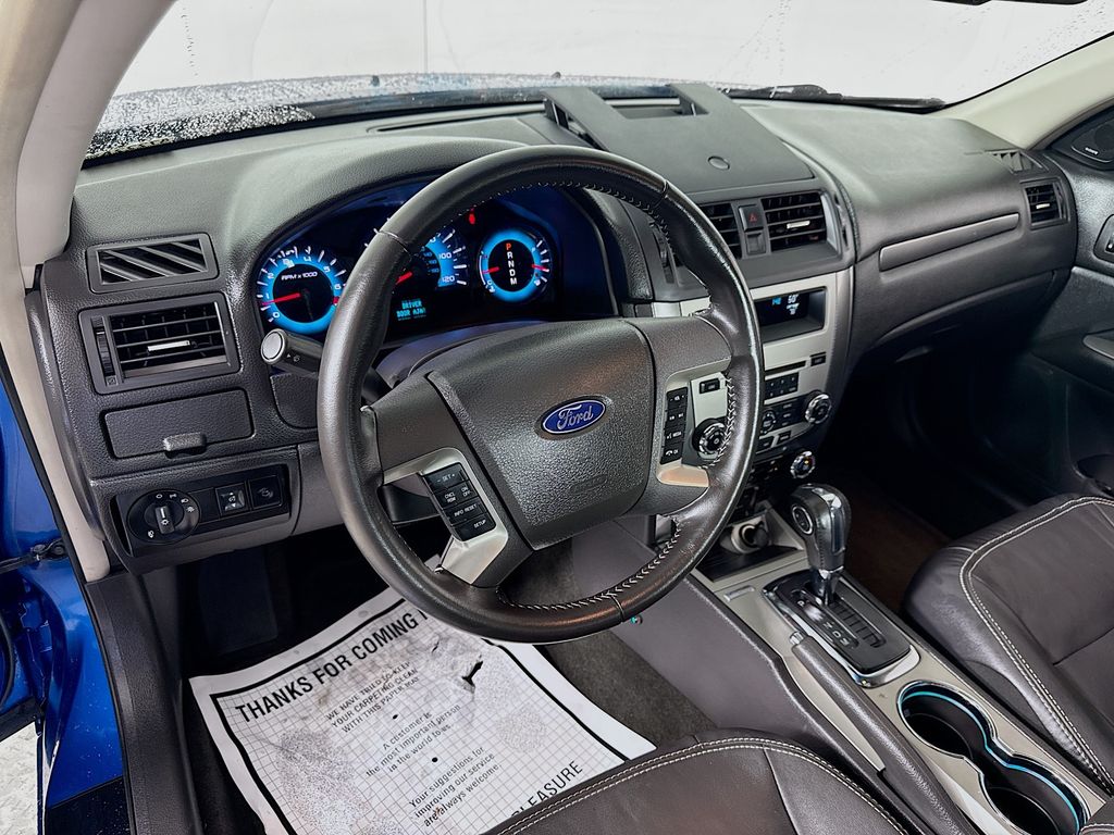 2012 Ford Fusion SEL photo 9