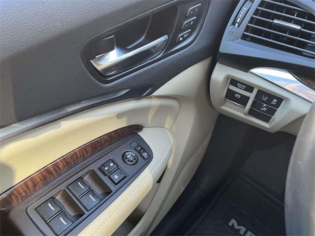 2020 Acura MDX SH-AWD photo 25