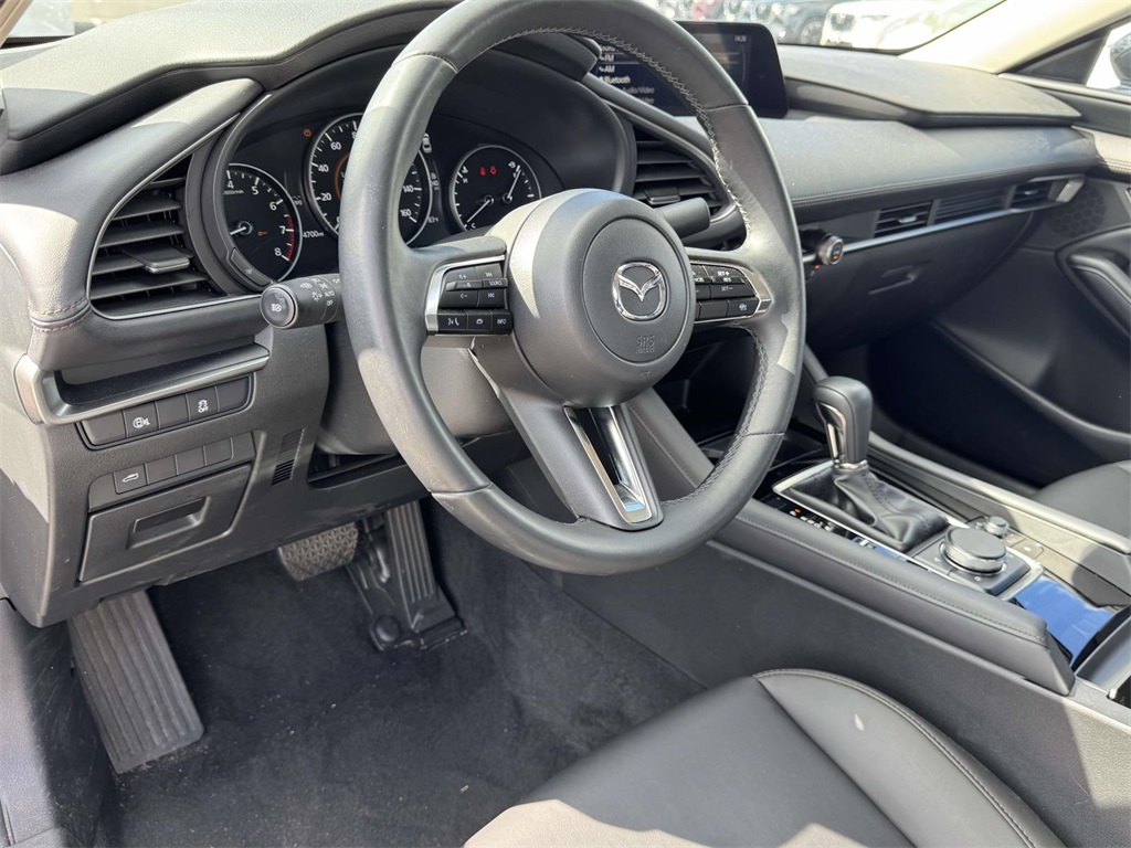 2025 Mazda Mazda3 2.5 Select Sport photo 2