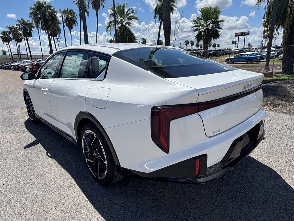 2025 Kia K4 GT-Line photo 5