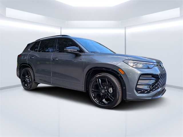 2026 Volkswagen Tiguan SE R-LINE BLACK's photo