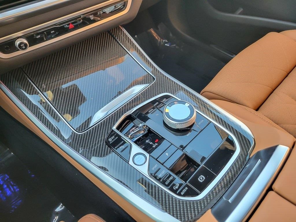 2025 BMW X5 - Image 16