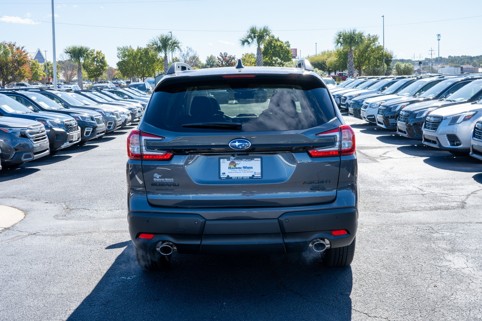 2025 Subaru Ascent Onyx Edition Touring photo 4