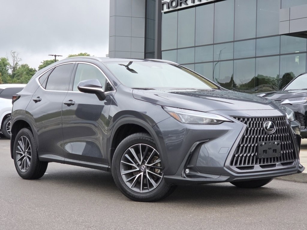 2022 Lexus NX 350 photo 2