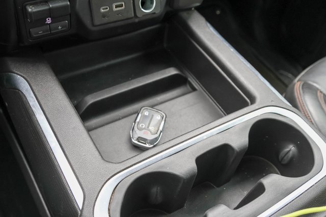 Used 2021 Summit White GMC AT4 image 22