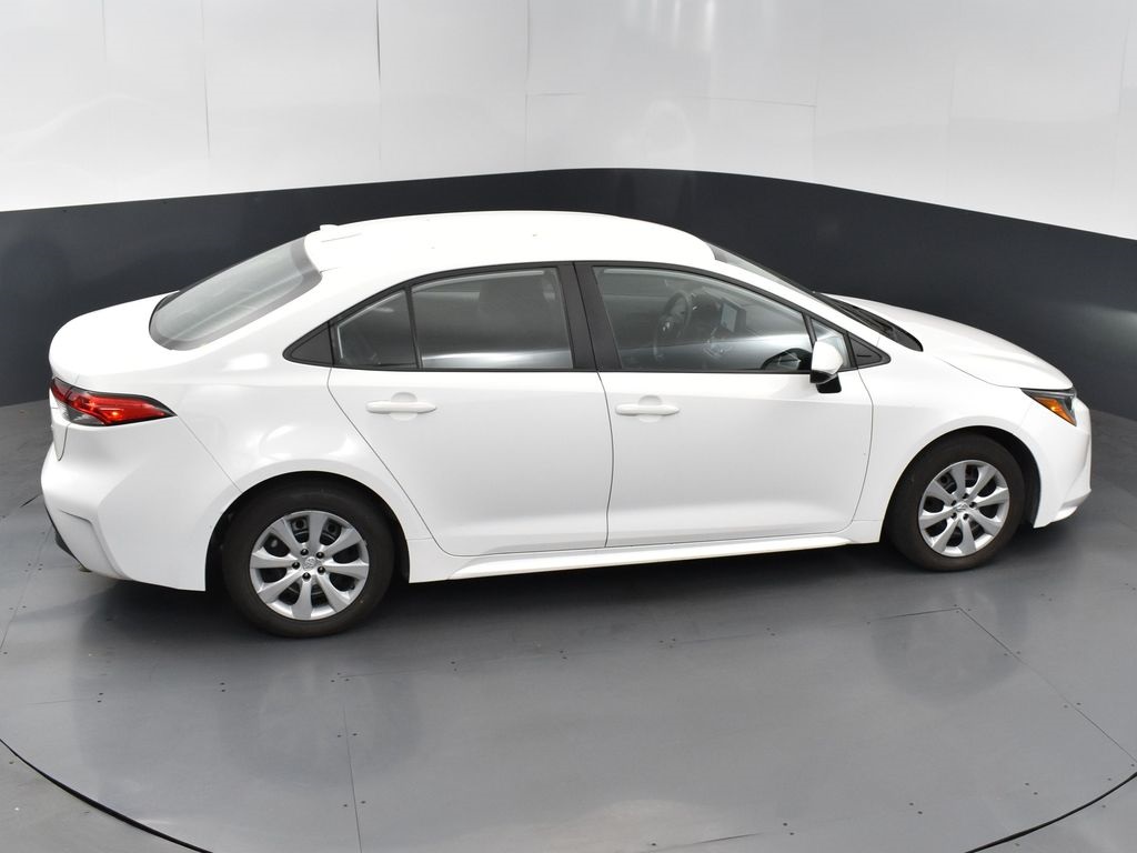 2024 Toyota Corolla LE photo 23