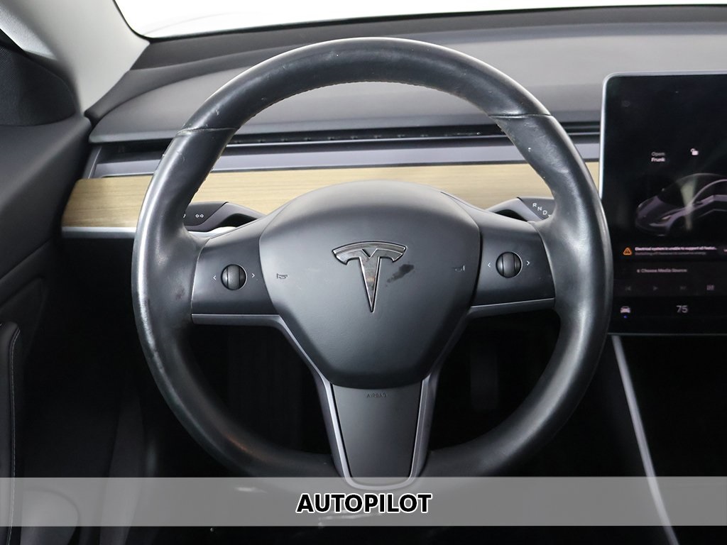 2018 Tesla Model 3 Long Range photo 3