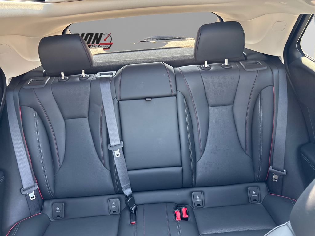 2022 Buick Envision Essence photo 18