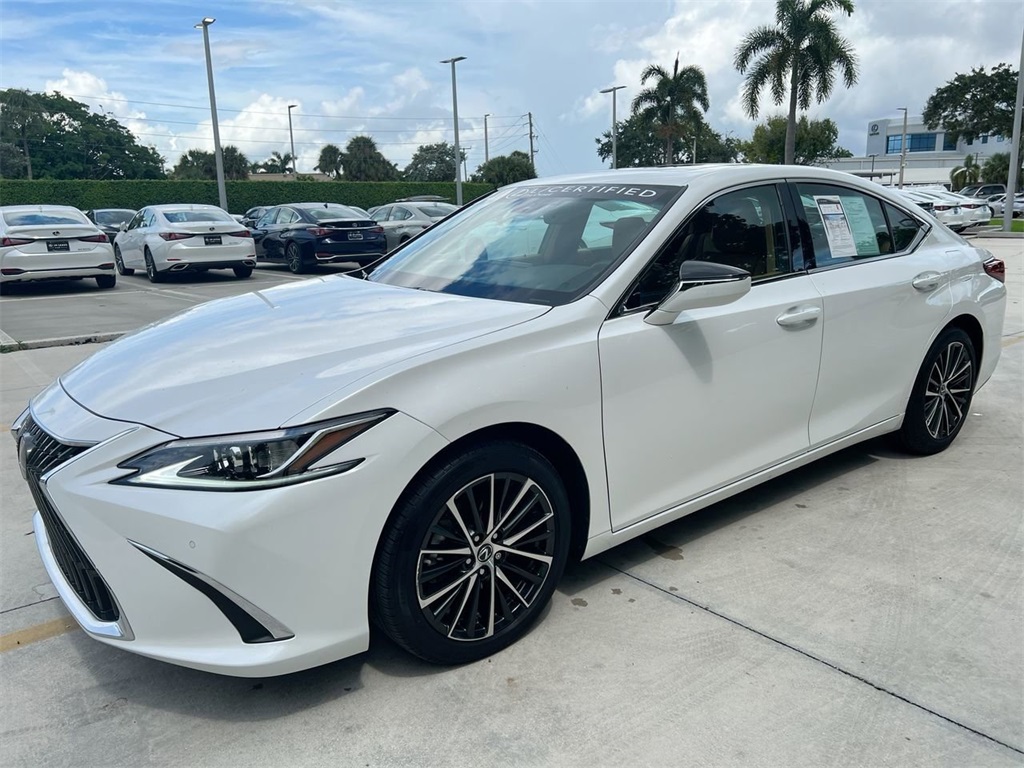2024 Lexus ES 350 Premium photo 2