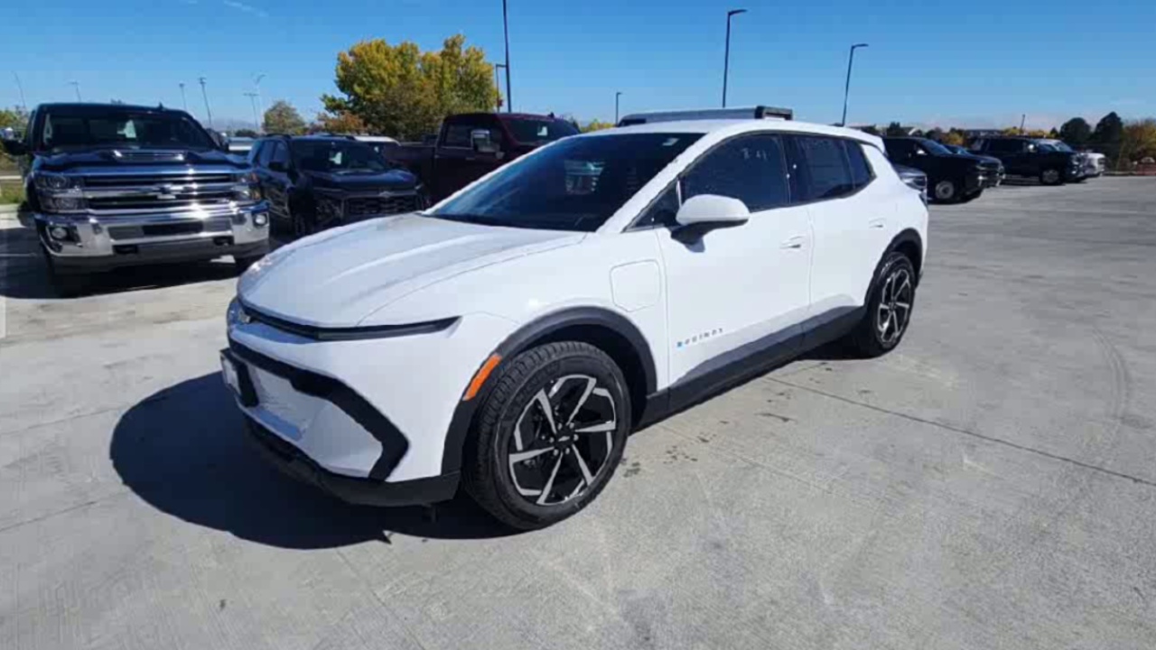 2026 Chevrolet Equinox EV 1LT photo 4