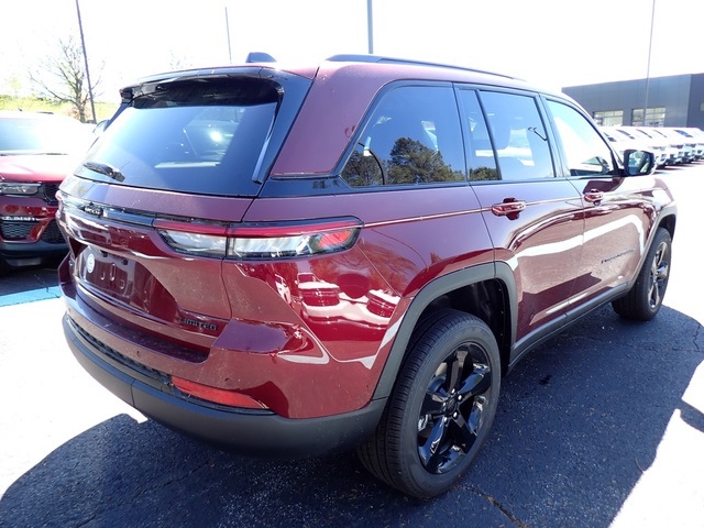 2025 Jeep Grand Cherokee Limited photo 5