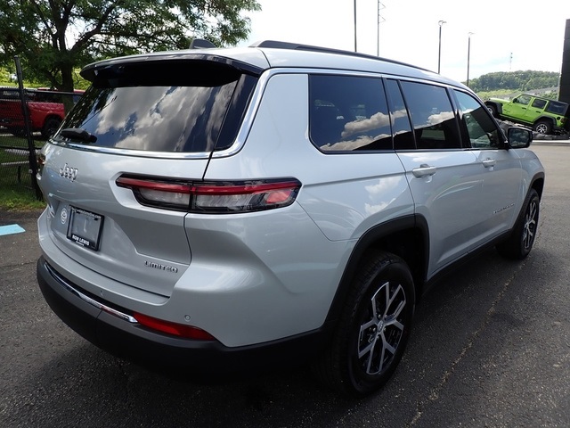 2025 Jeep Grand Cherokee Limited photo 5