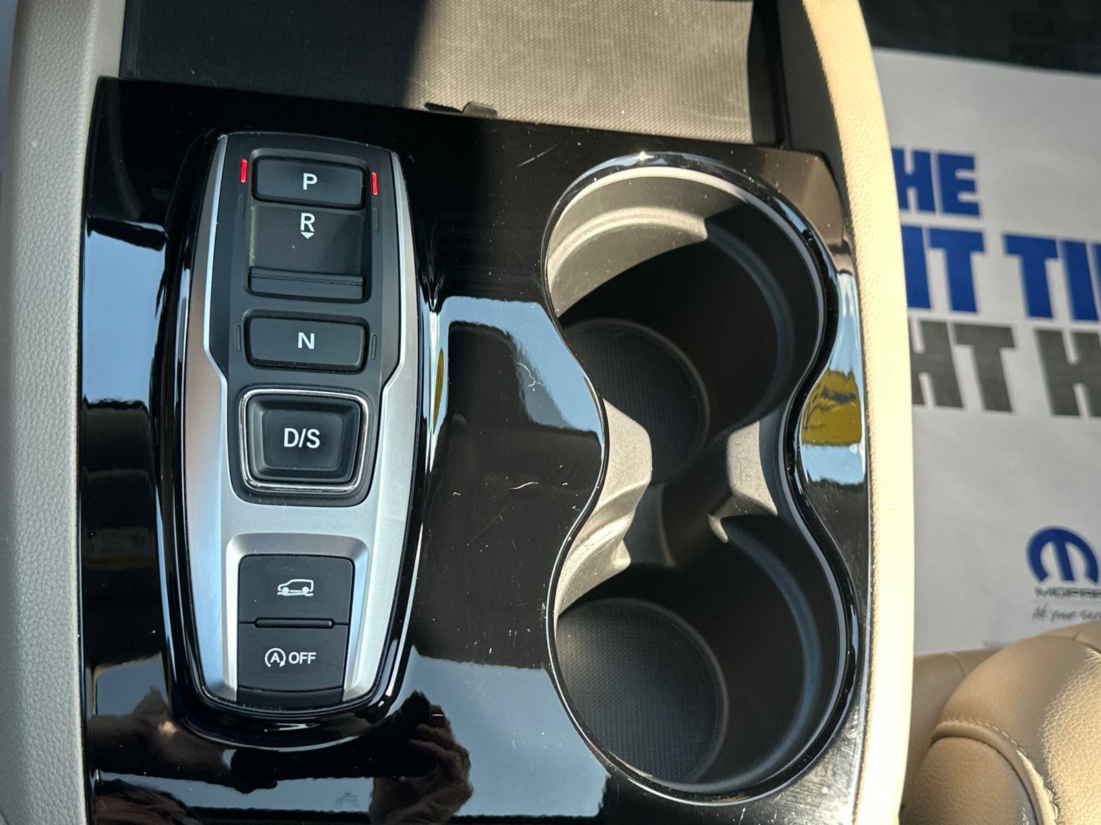 2021 Honda Pilot Touring photo 24