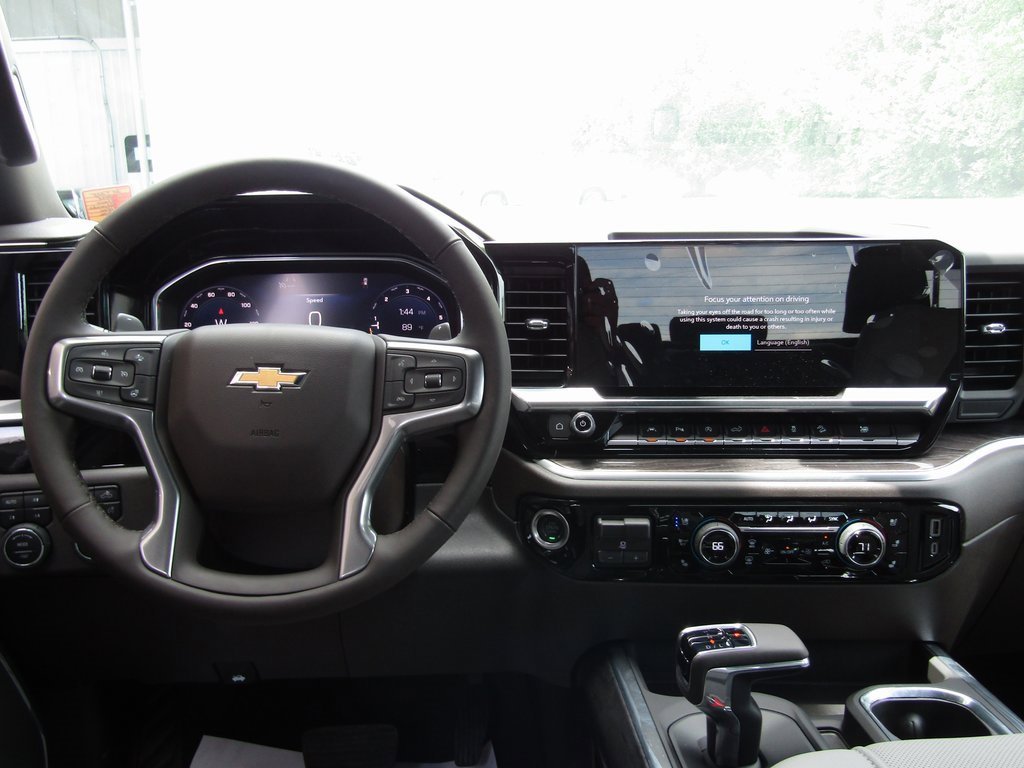 2025 Chevrolet Silverado 1500 LTZ photo 5