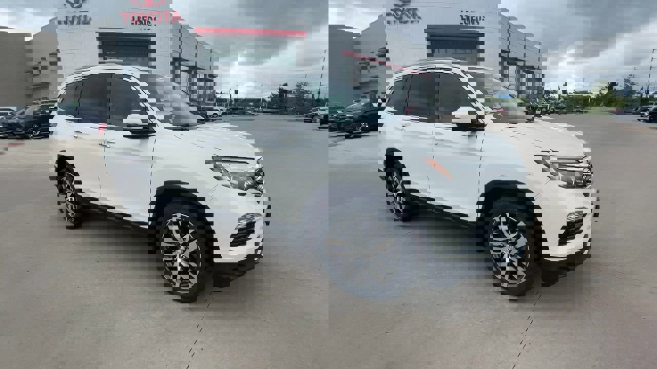 Used 2016 Honda Pilot Elite with VIN 5FNYF6H08GB119046 for sale in Kansas City