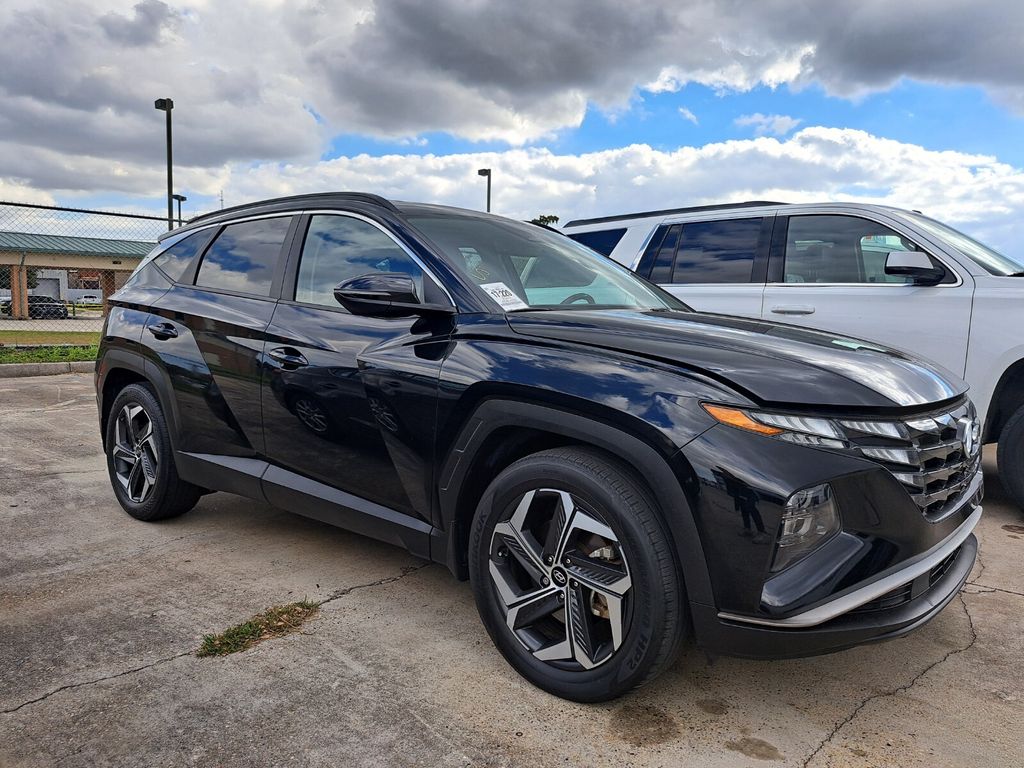 2022 Hyundai Tucson SEL Convenience photo 3