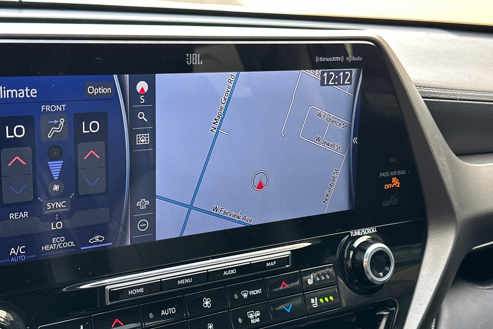 2022 Toyota Highlander Hybrid Limited photo 18