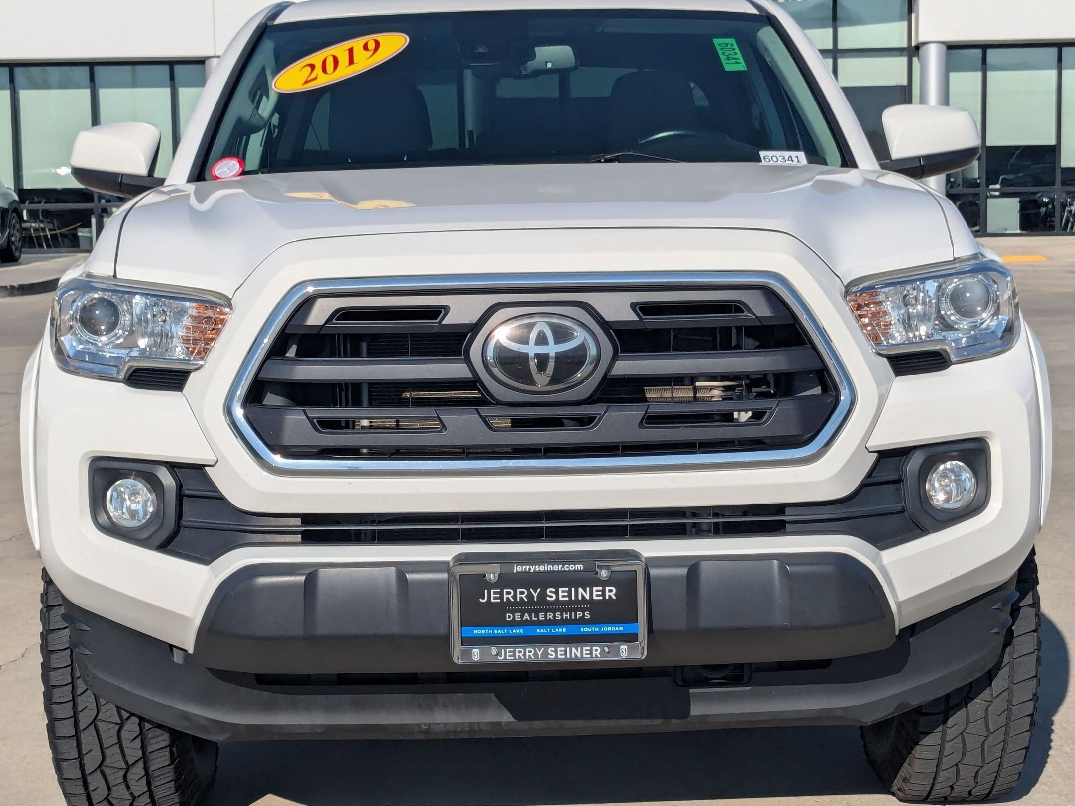 2019 Toyota Tacoma SR5 4x4 photo 9