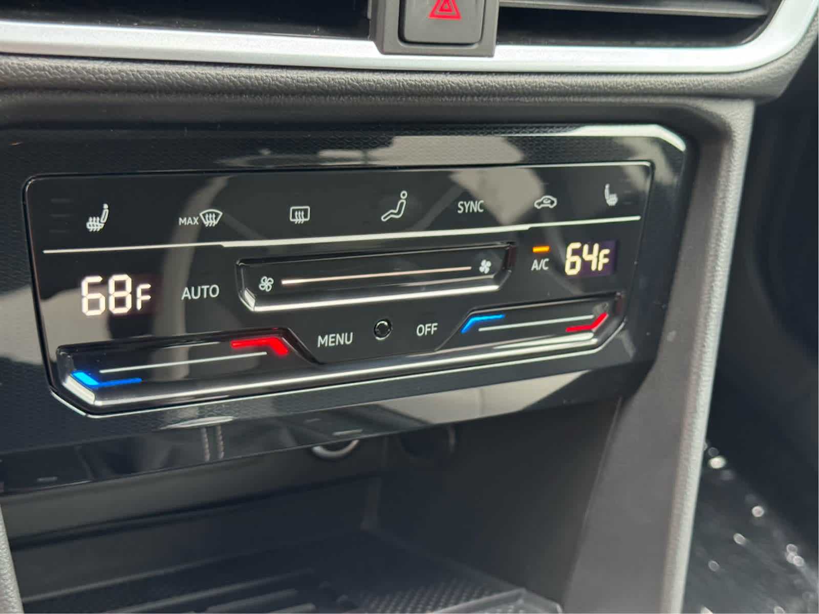 2025 Volkswagen Taos SE photo 21