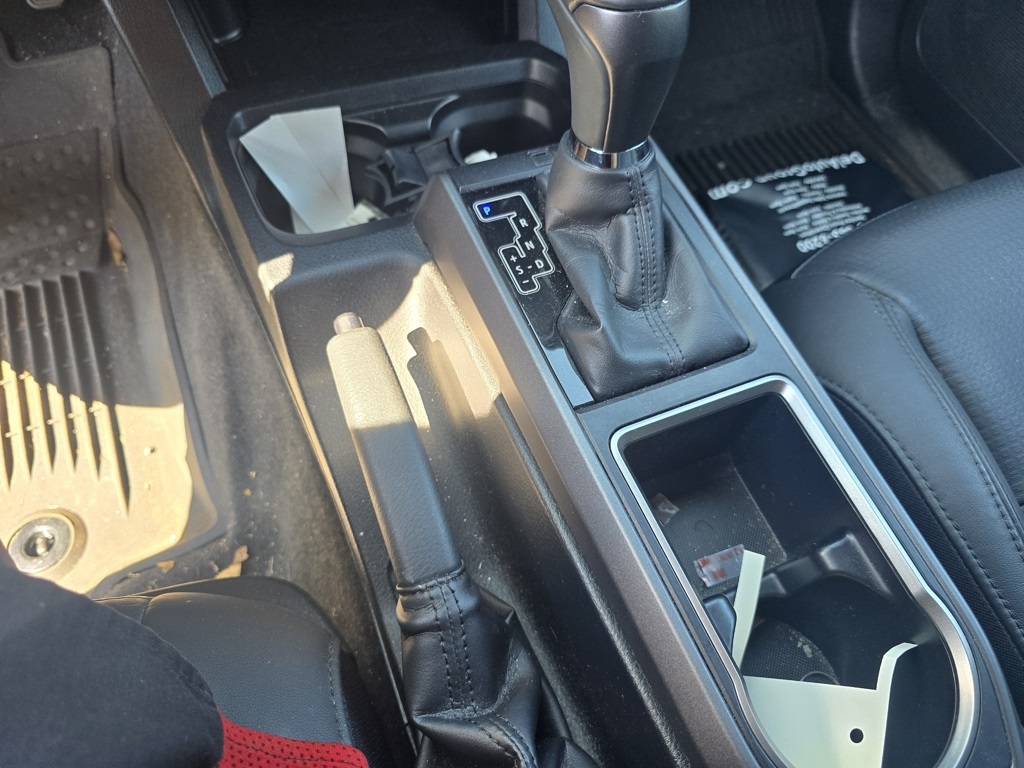 2022 Toyota Tacoma TRD Sport photo 14