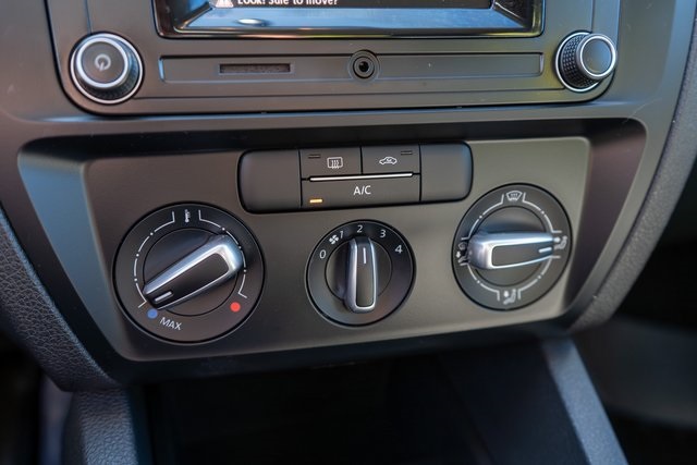 2018 Volkswagen Jetta 1.4T S photo 18