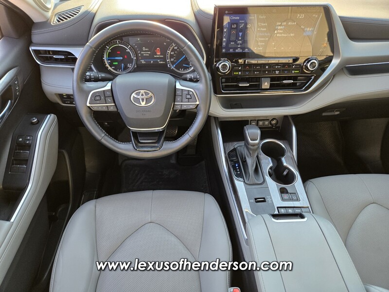 2021 Toyota Highlander Hybrid Platinum photo 13