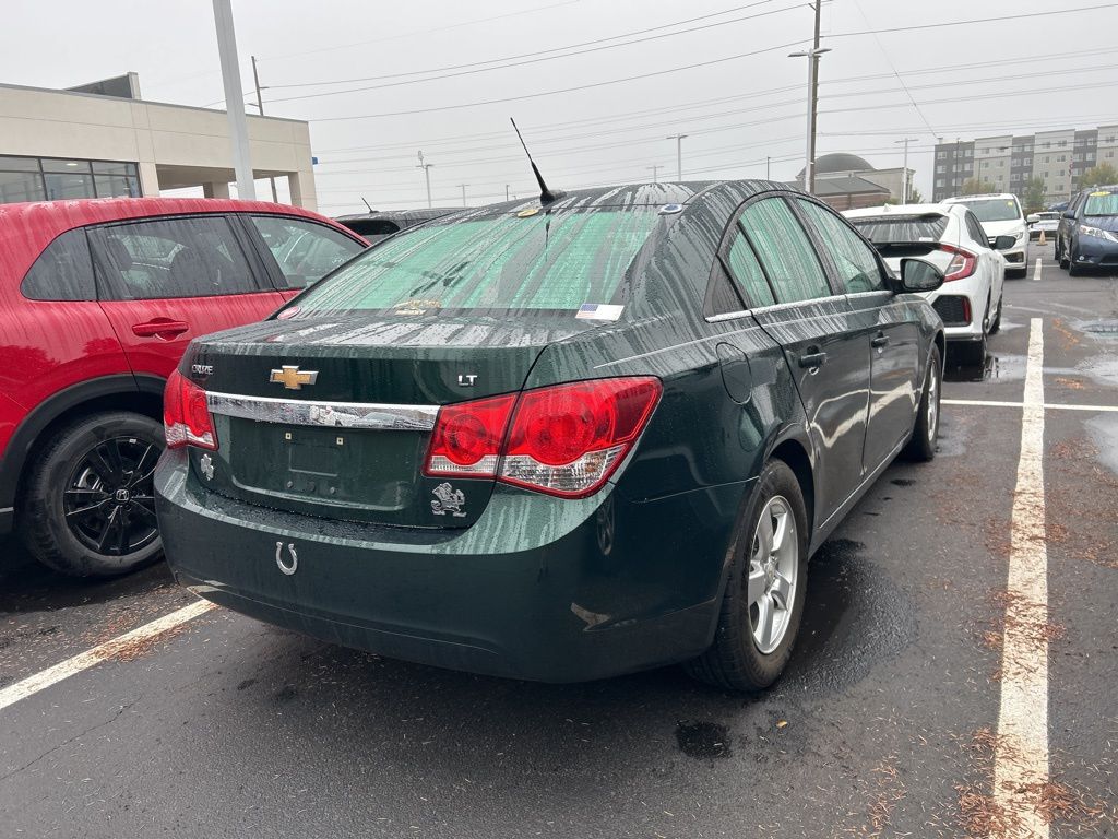 2014 Chevrolet Cruze photo 3