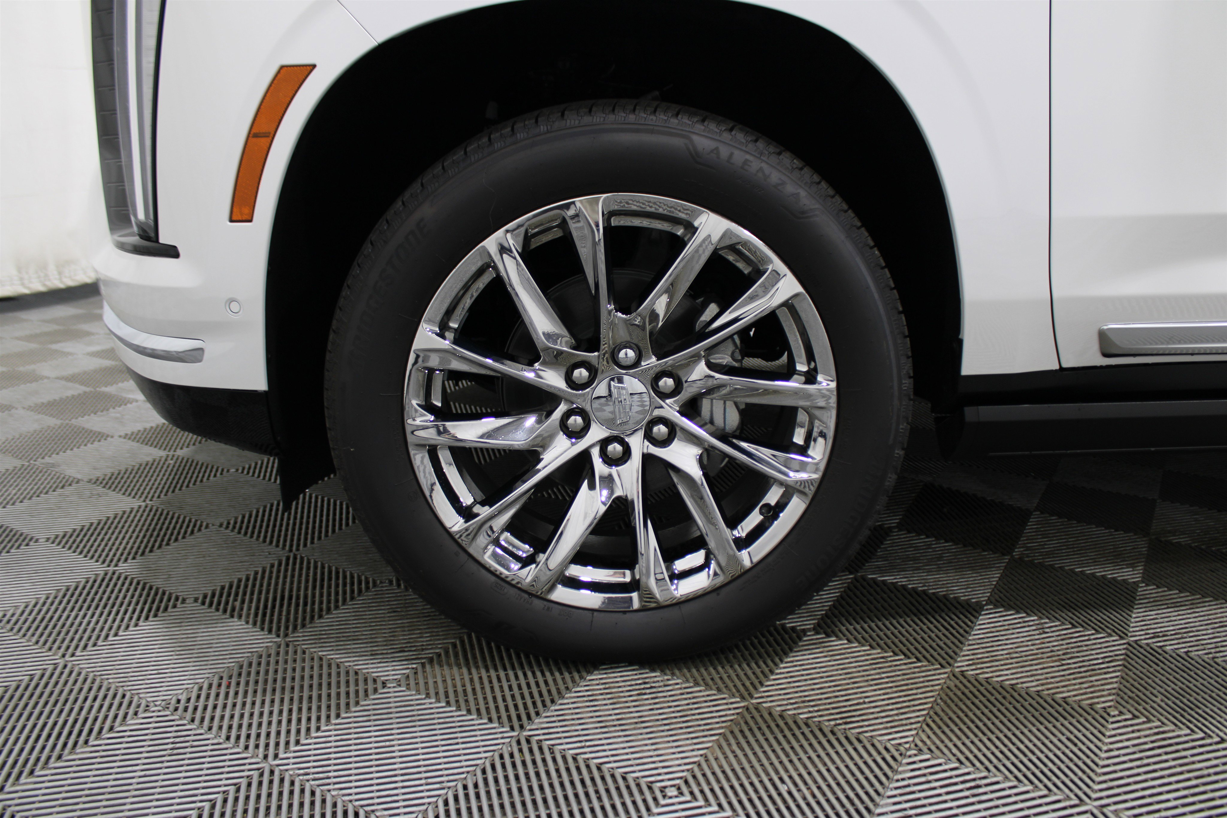 2025 Cadillac Escalade Premium Luxury photo 38