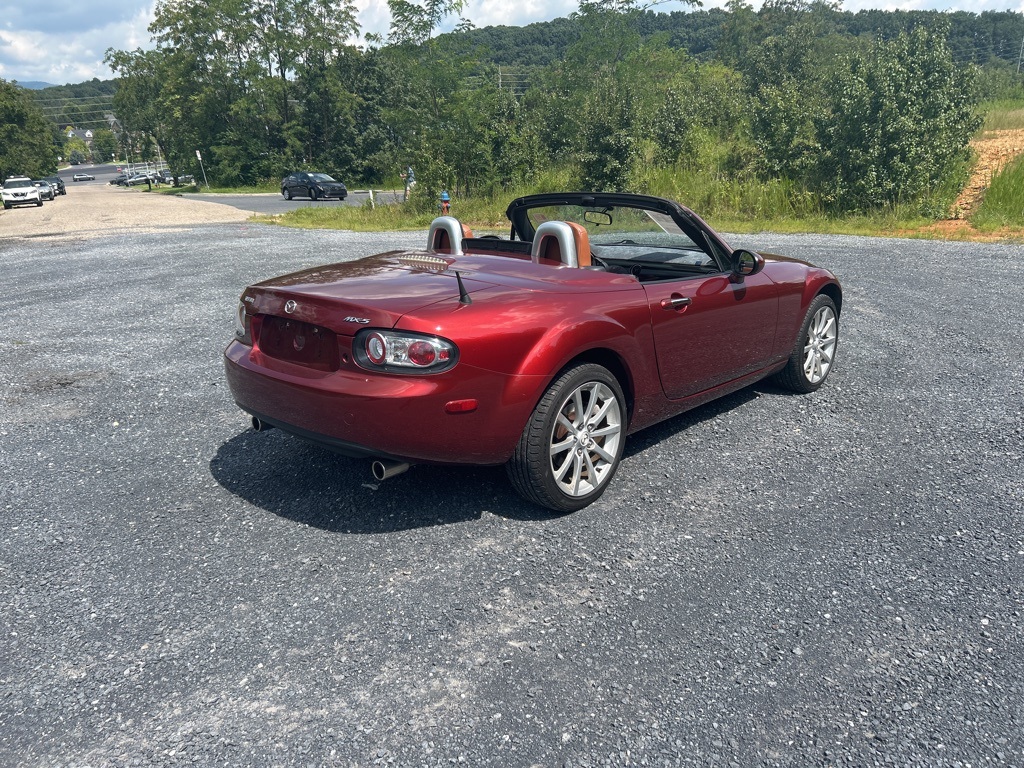 Used 2008 Mazda MX-5 Miata Grand Touring Hard Top with VIN JM1NC26F180154538 for sale in Harrisonburg, VA