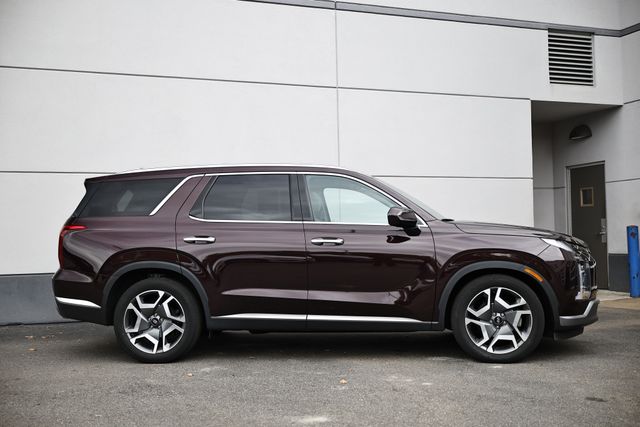 2024 Hyundai Palisade Limited photo 3