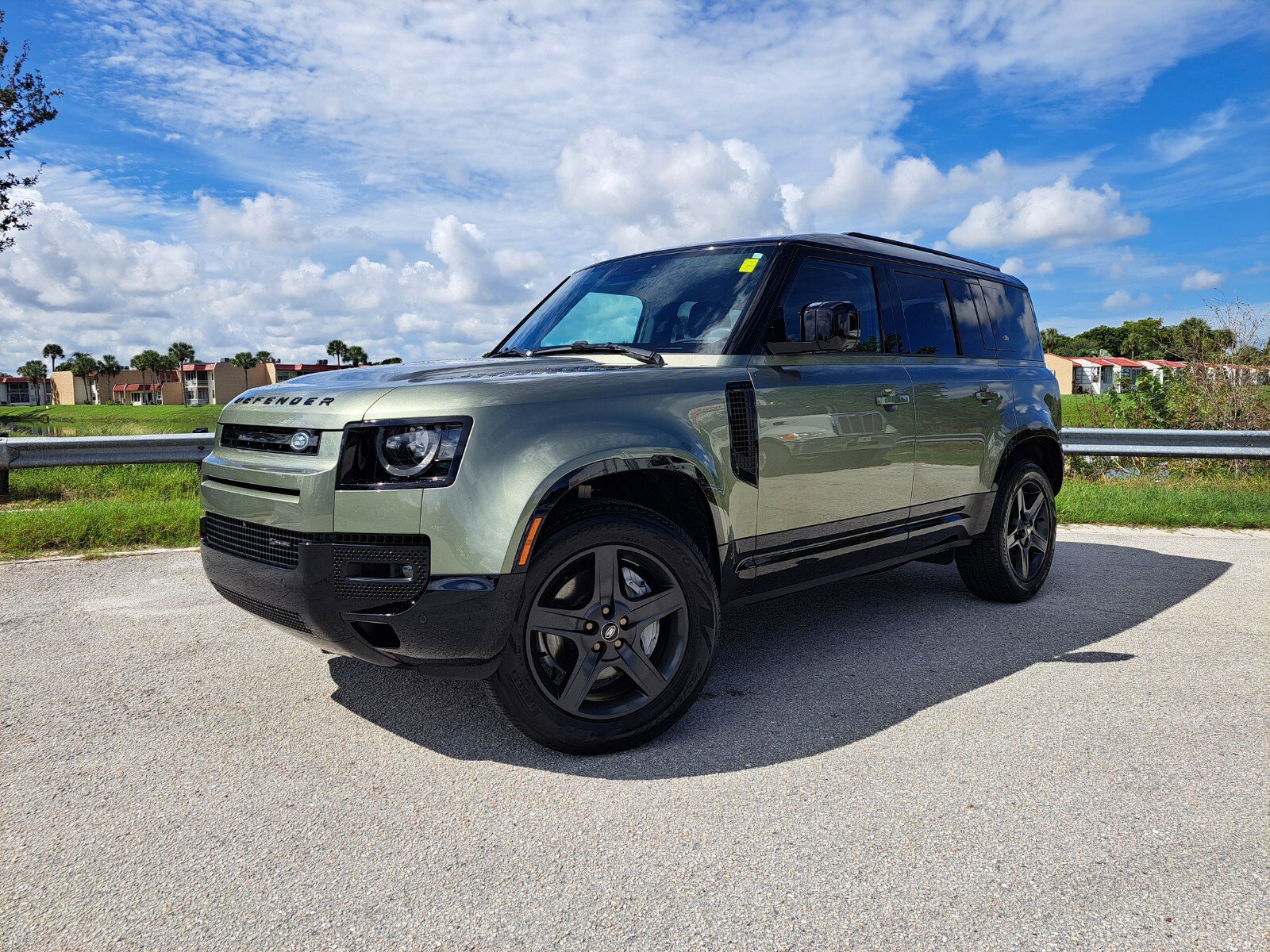 2023 Land Rover Defender