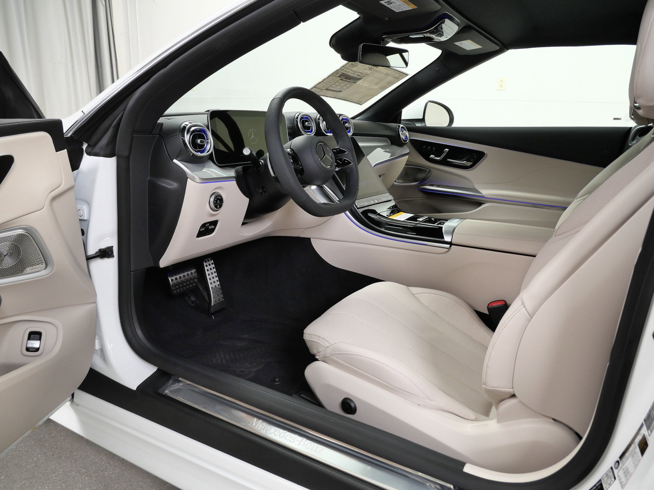 2026 Mercedes Benz CLE 300 4MATIC Cabriolet photo 6