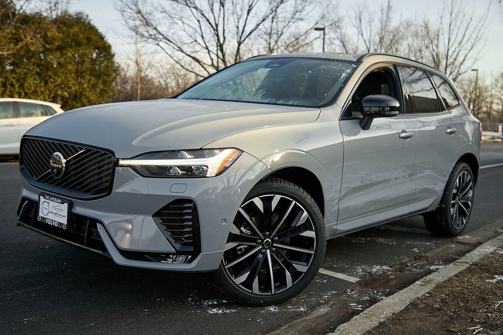2026 VOLVO XC60 - Image 1
