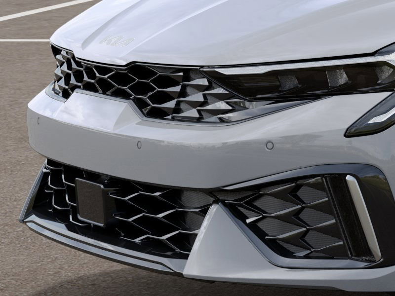 2025 Kia K5 GT-Line photo 5