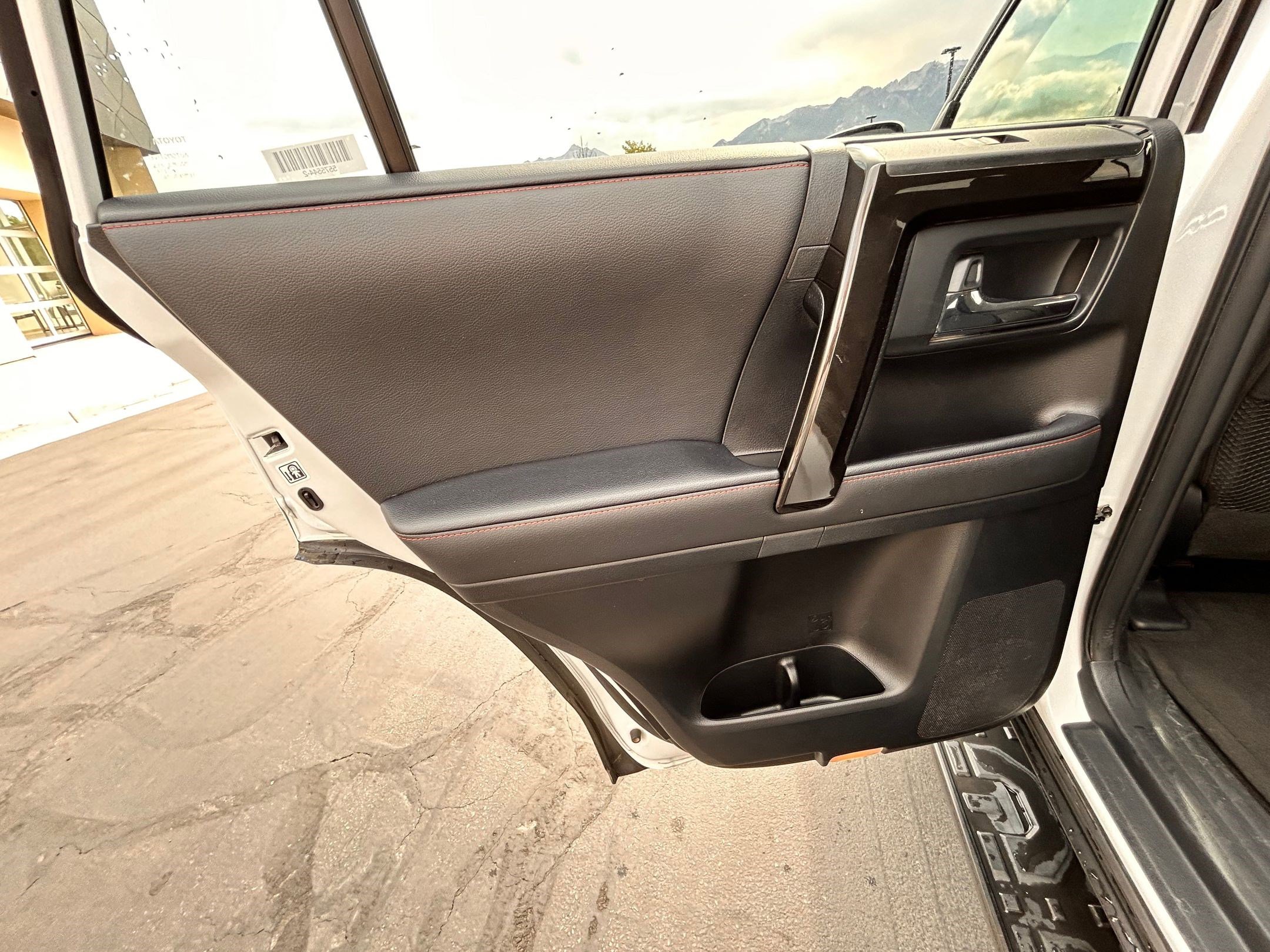 2024 Toyota 4Runner TRD photo 30