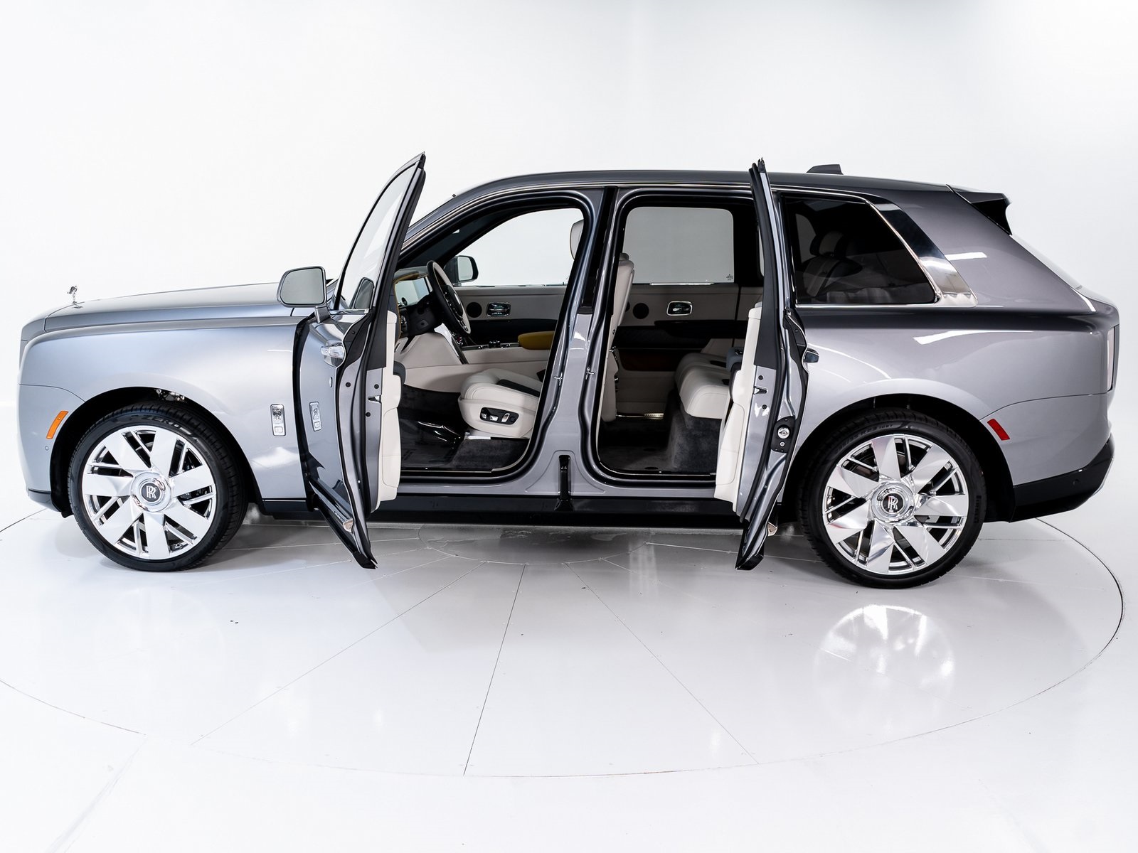 2026 Rolls Royce Cullinan RR photo 9