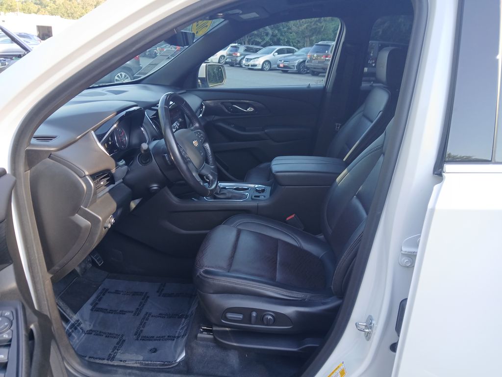 2022 Chevrolet Traverse High Country photo 9