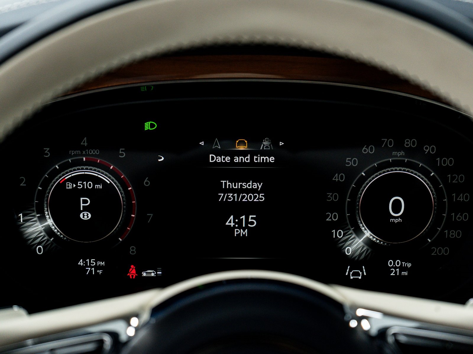 2025 Bentley Bentayga EWB Azure V8 photo 32