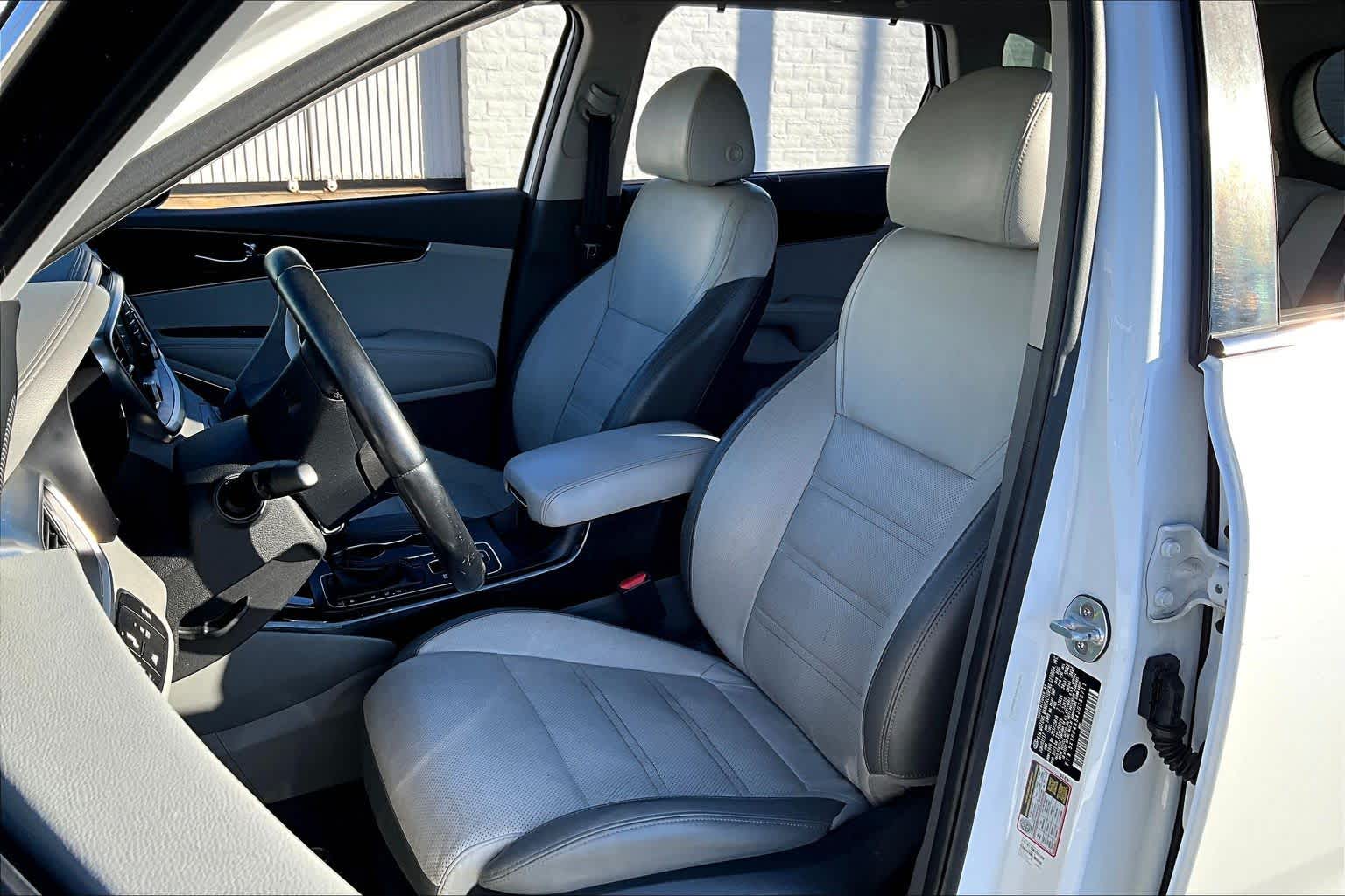 2018 Kia Sorento SX V6 photo 3