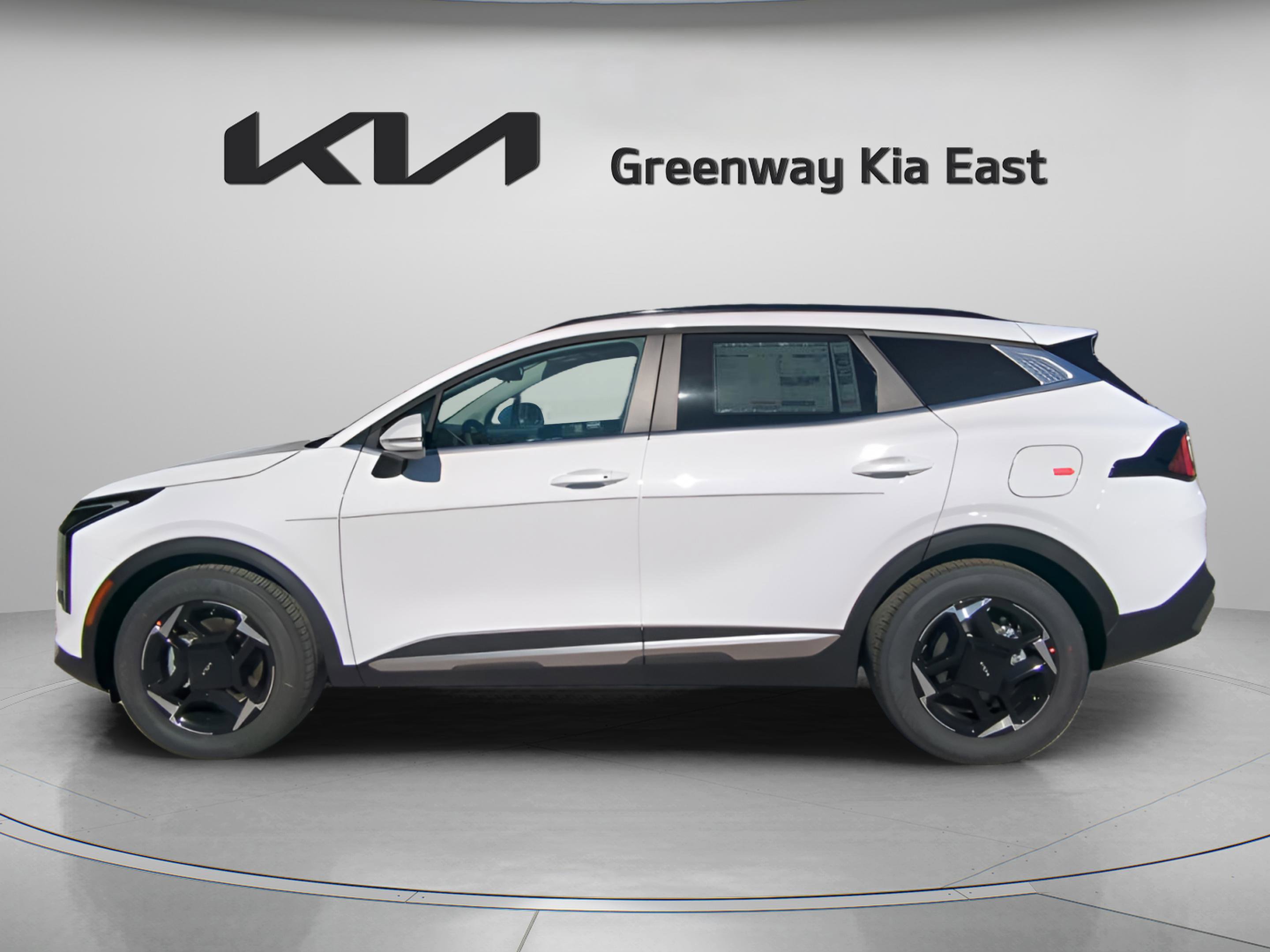 2026 Kia Sportage EX photo 4