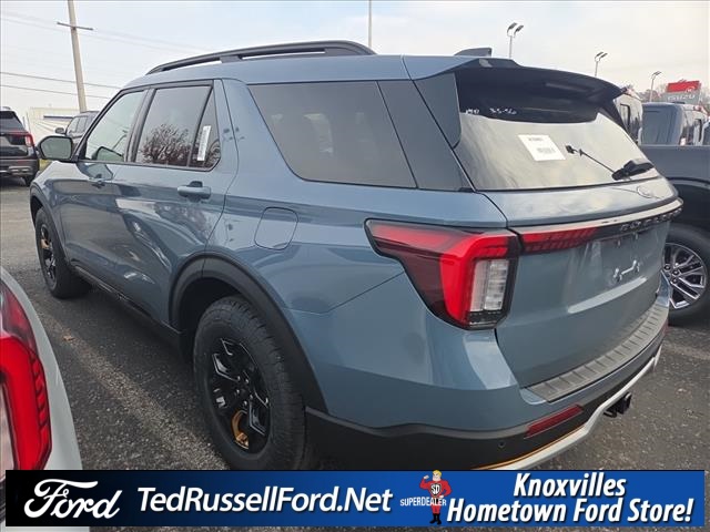 2026 Ford Explorer photo 4