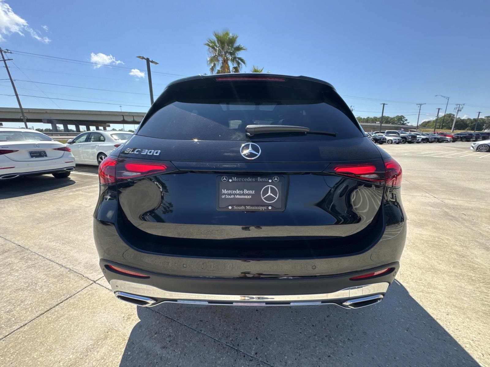 2026 Mercedes Benz GLC 300 photo 4