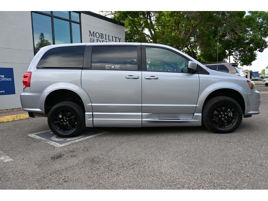 2019 Dodge Grand Caravan SE photo 5