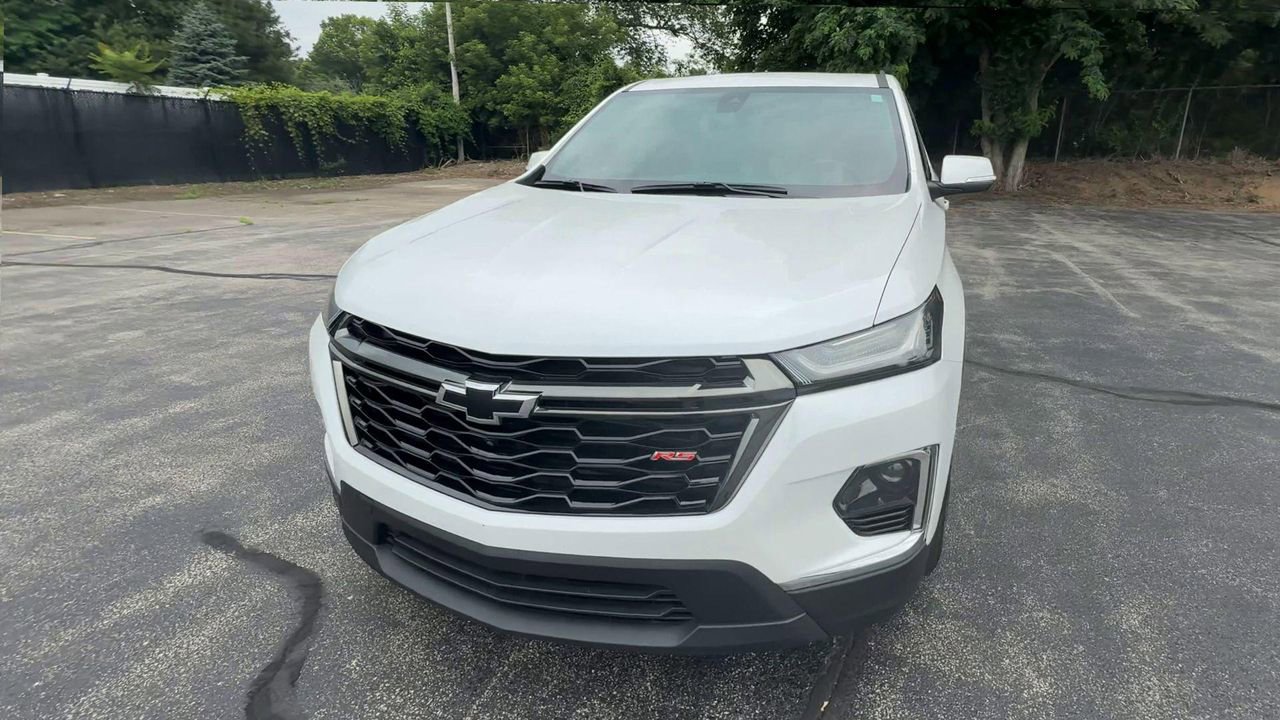 2023 Chevrolet Traverse RS photo 3