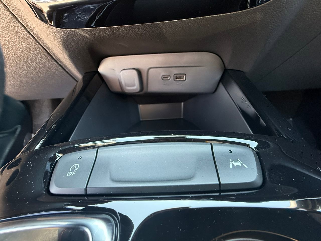 2025 Chevrolet Trax photo 22