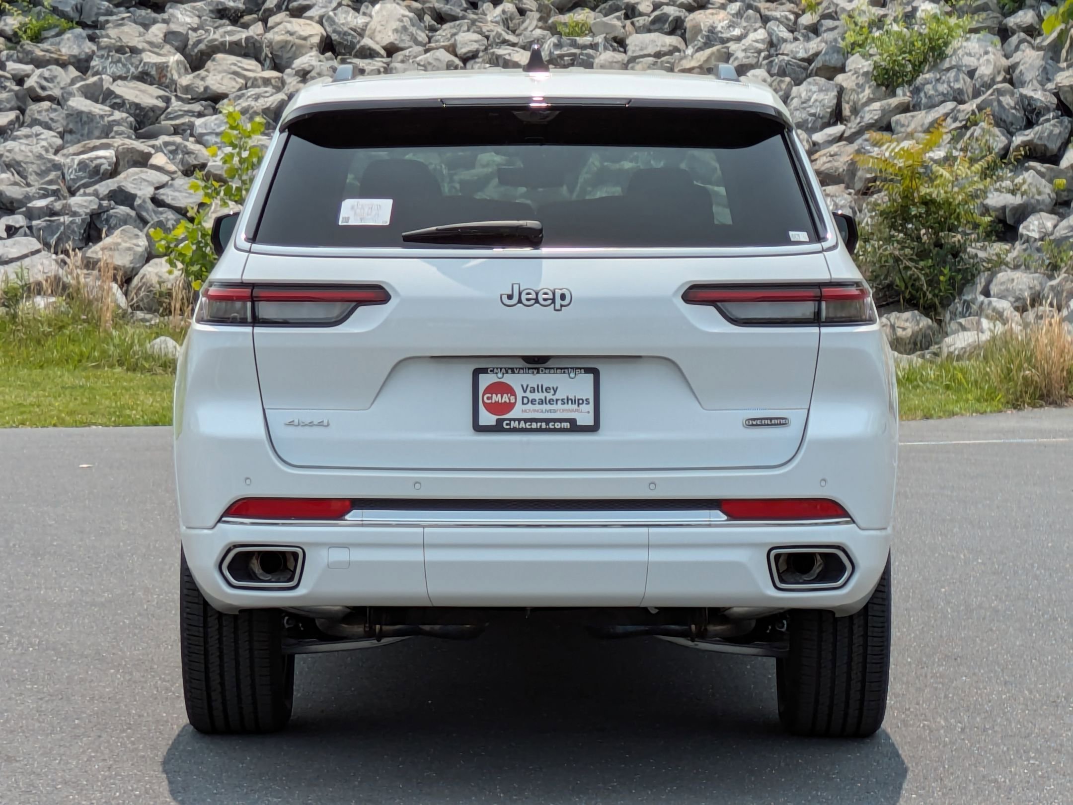 2025 Jeep Grand Cherokee L photo 4