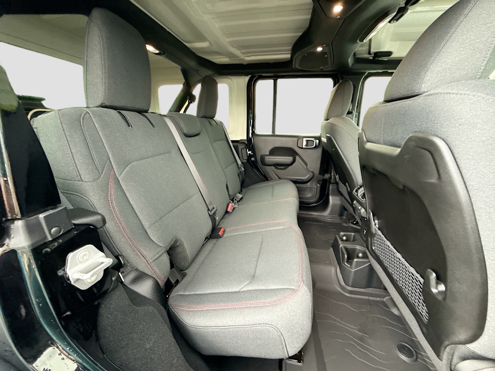 2025 Jeep Wrangler Rubicon photo 24