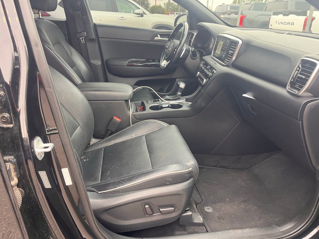 2020 Kia Sportage SX photo 17
